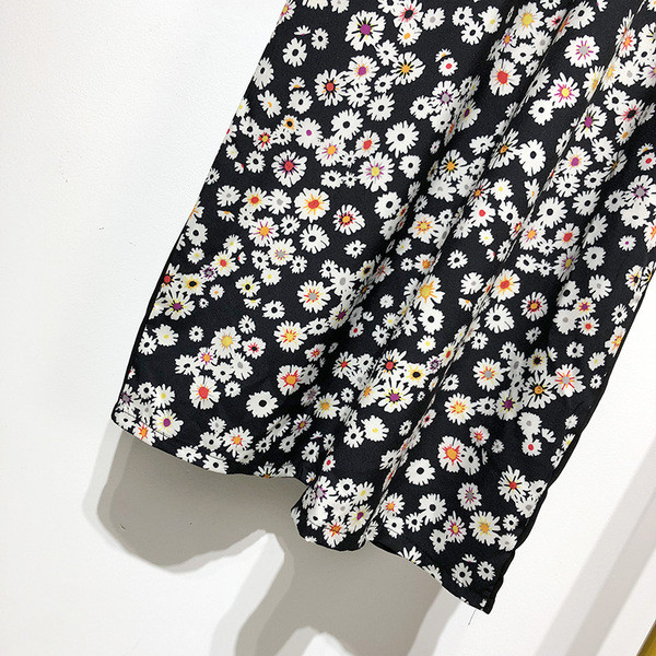 Rochie lunga de dama cu bretele subtiri din dantela