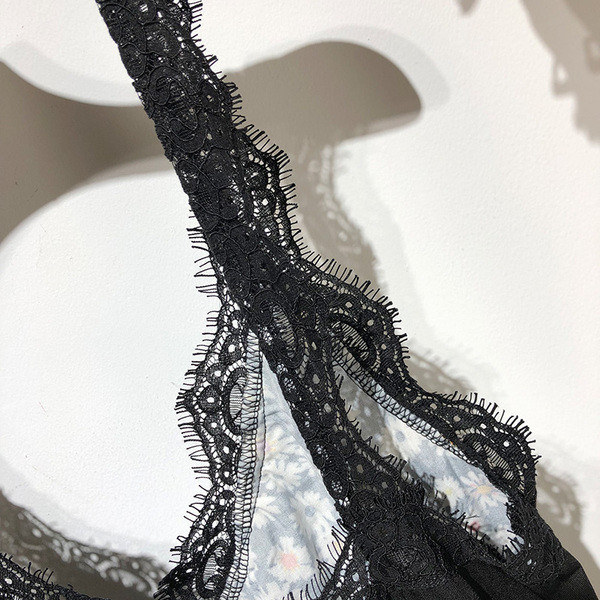 Rochie lunga de dama cu bretele subtiri din dantela