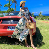 Rochie moderna de dama lunga in alb cu motive florale