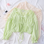 Bluză de damă elegantă cu decolteu în V în alb, roz și verde