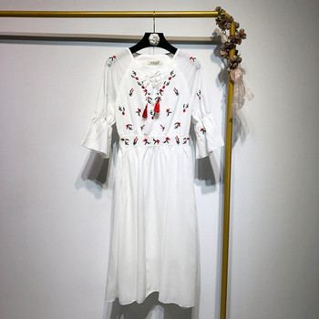 Rochie lunga alba cu maneci 3/4 si broderie