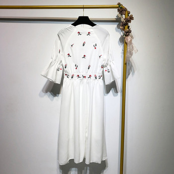 Rochie lunga alba cu maneci 3/4 si broderie