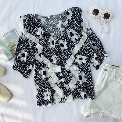 Cămașă de damă cu model floral în negru și roșu