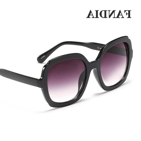 Ochelari de soare moderni de dama in mai multe culori