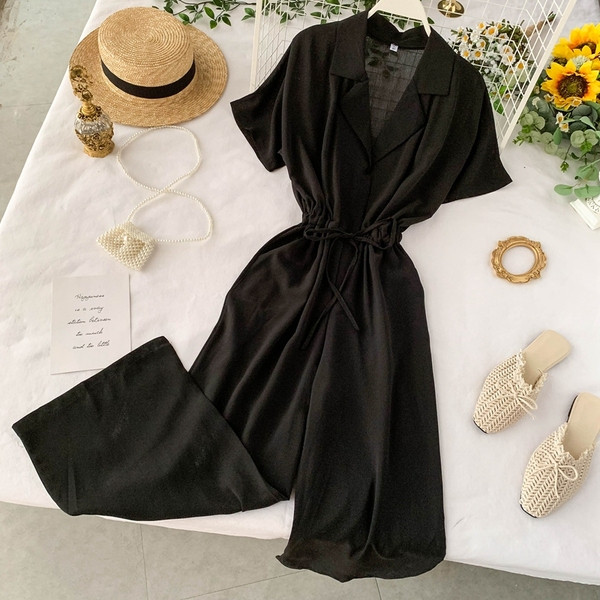 Salopetă lungă de damă modernă în negru