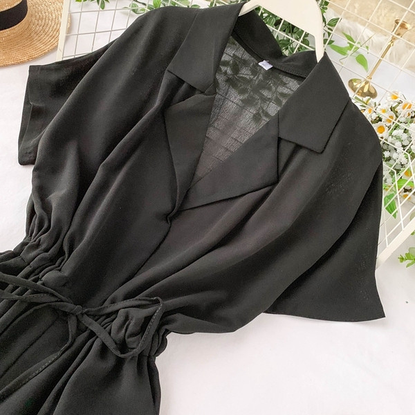 Salopetă lungă de damă modernă în negru