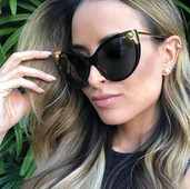 Ochelari de soare moderni pentru femei în șase culori