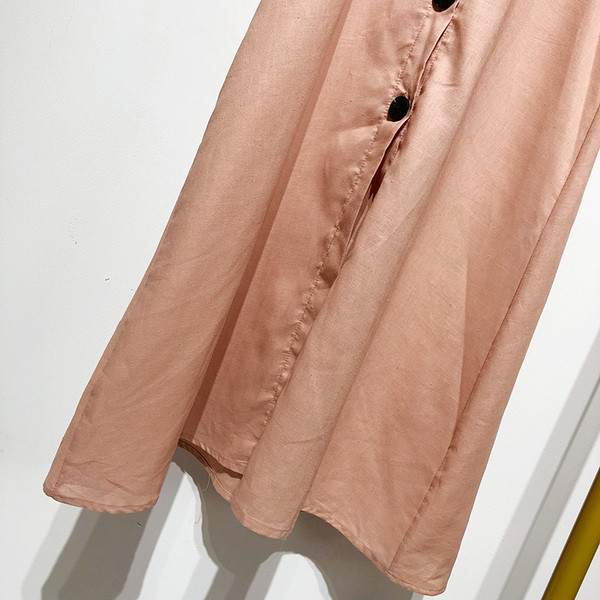 Rochie cu decolteu în V adânc și mâneci scurte lotus