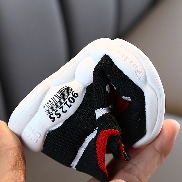 Tenisi casual pentru copii cu aplicatie in trei culori potriviti pentru baieti si fete