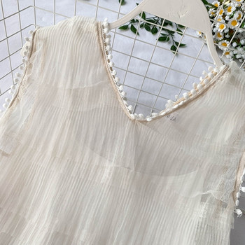 Rochie modernă de damă cu decolteu în V în alb