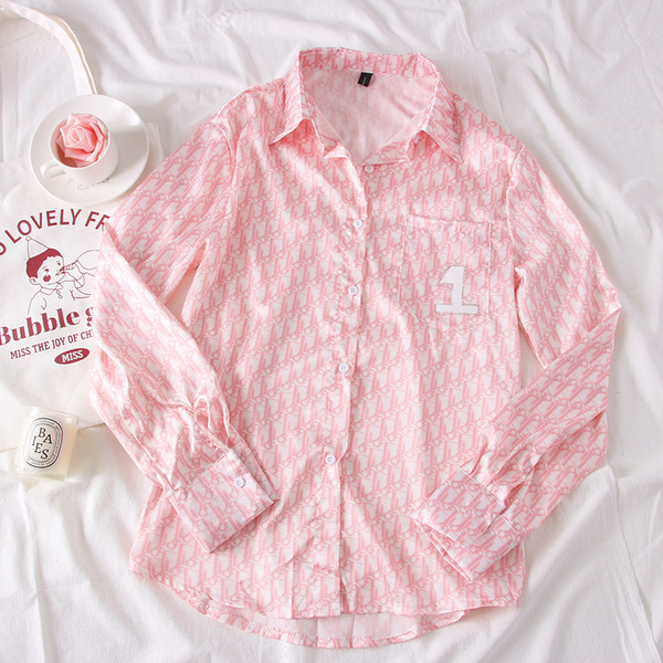 Cămașă de damă modernă cu mâneci lungi și nasturi în culoarea roz