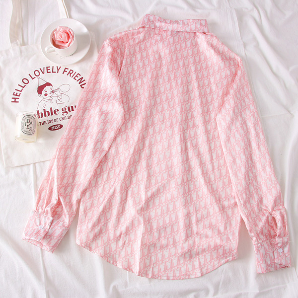 Cămașă de damă modernă cu mâneci lungi și nasturi în culoarea roz