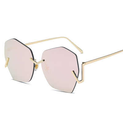 Ochelari de soare moderni pentru femei în șapte culori