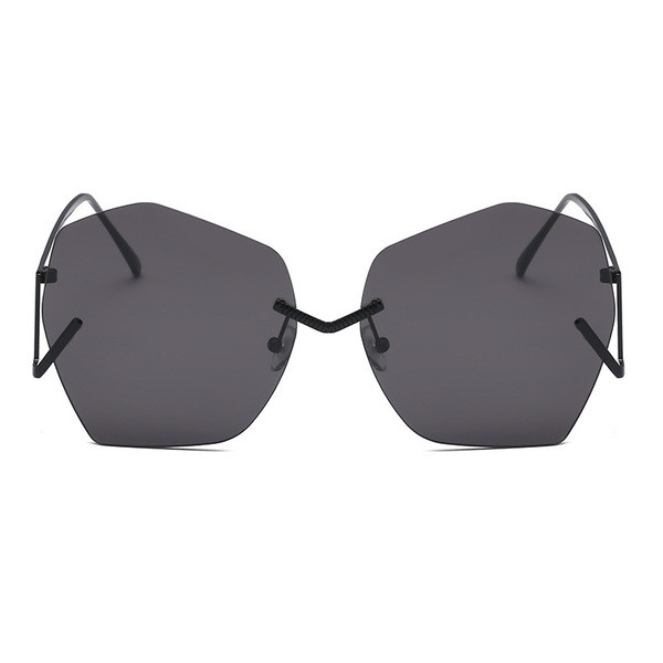 Ochelari de soare moderni pentru femei în șapte culori