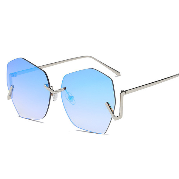 Ochelari de soare moderni pentru femei în șapte culori