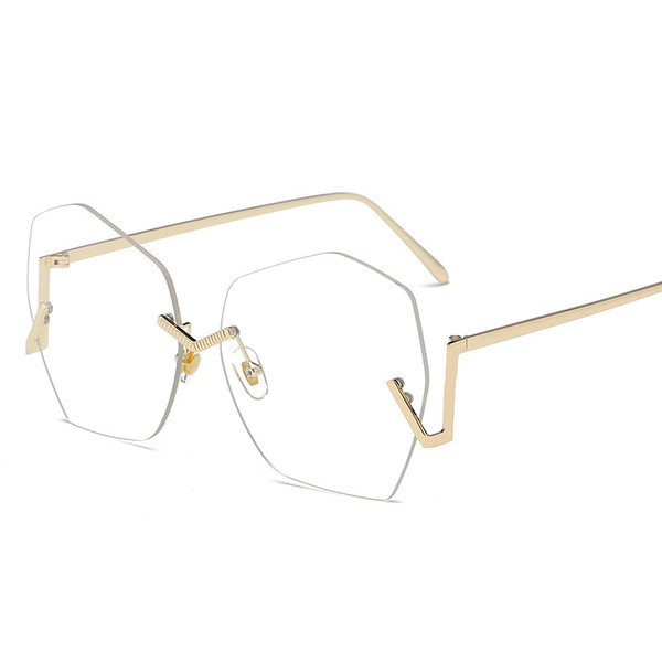 Ochelari de soare moderni pentru femei în șapte culori