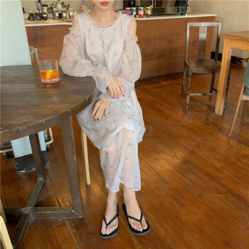 Rochie moderna de dama in alb cu motiv floral