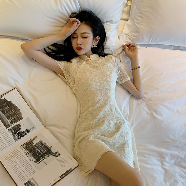 Rochie actuala dama alba din dantela - model montat