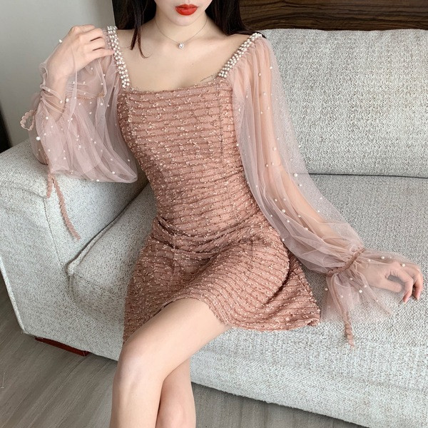 Rochie scurtă de damă elegantă în două culori - roz și alb