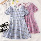 Rochie moderna de dama in carouri cu maneci scurte in albastru, galben si roz