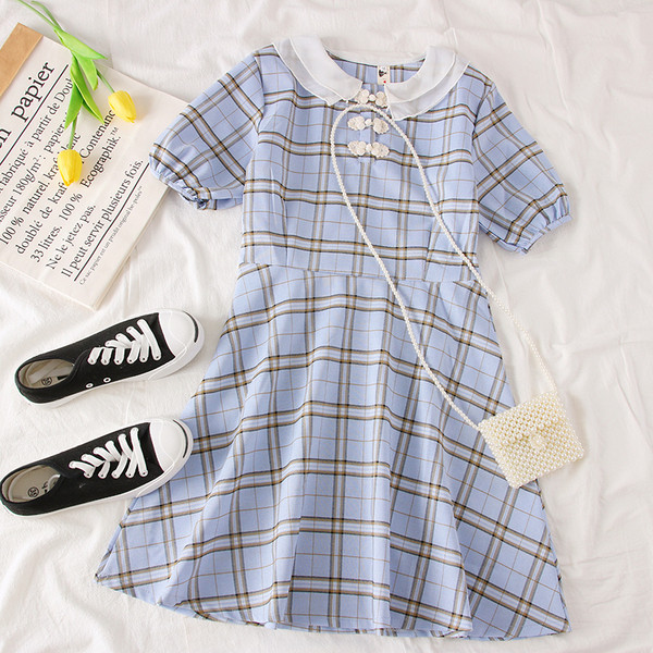 Rochie moderna de dama in carouri cu maneci scurte in albastru, galben si roz