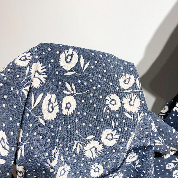 Rochie larga de dama in albastru cu model floral