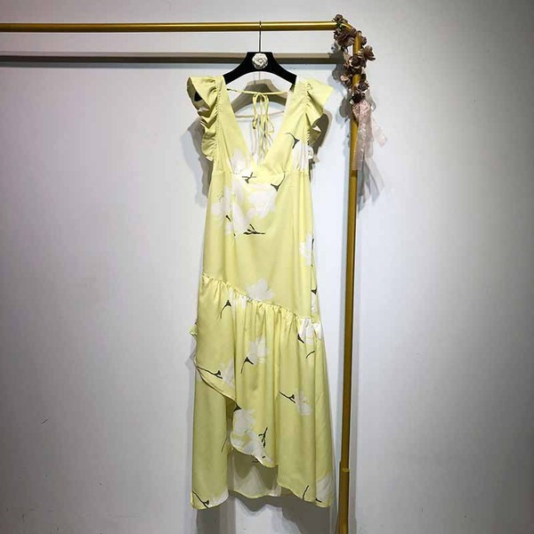 Rochie lungă cu mâneci lotus scurte și spate gol