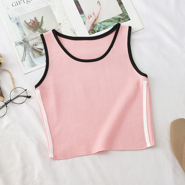 Set sport și casual pentru femei, care include un maiou și o fustă în mai multe culori