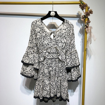 Rochie cu decolteu în V adânc și mâneci lungi lotus