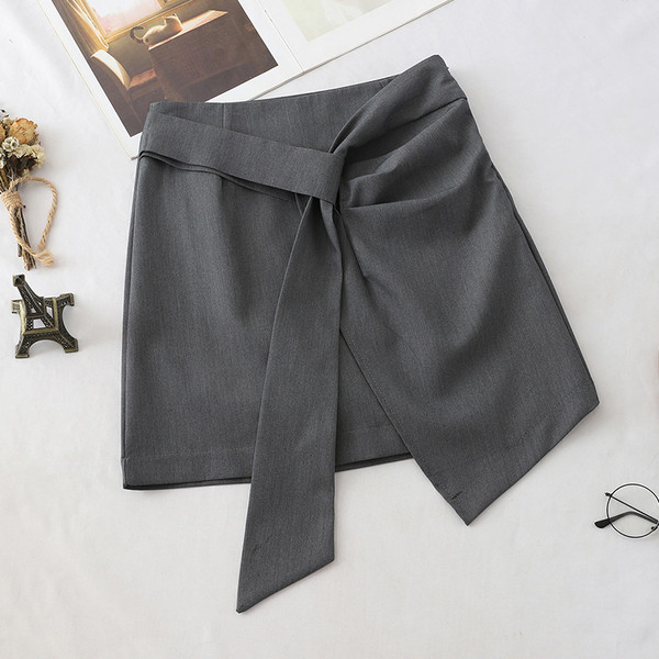 Fusta scurta de dama in negru si gri