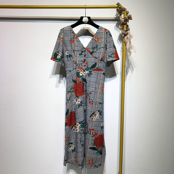 Rochie de dama in carouri cu maneci scurte