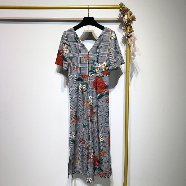 Rochie de dama in carouri cu maneci scurte