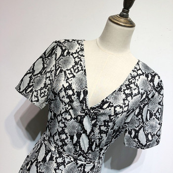 Rochie cu decolteu în V adânc și mâneci scurte cu model animal