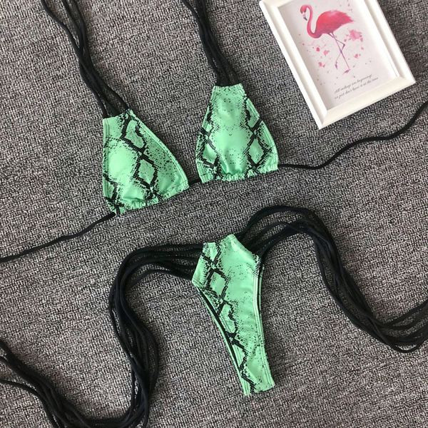 HIT Kétrészes fürdőruha különböző mintákkal, hosszú nyakkendővel