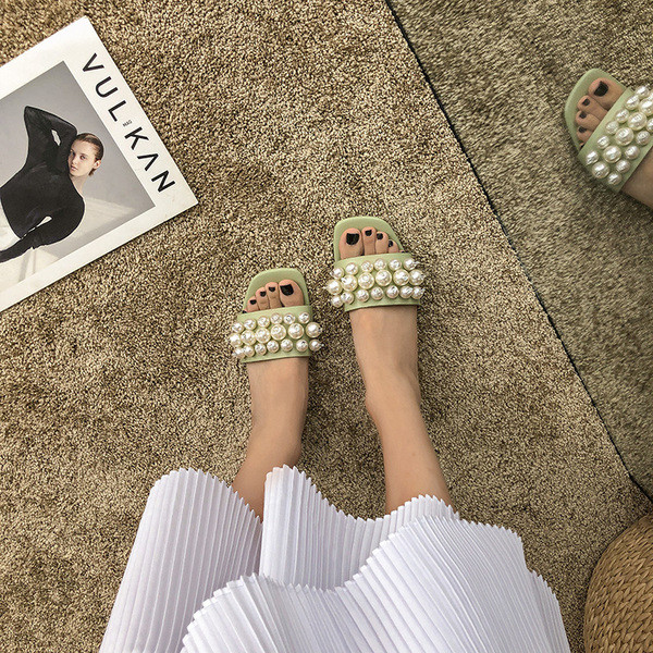 Papuci eleganti de dama cu perle in negru, bej si verde