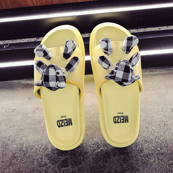 Női alkalmi papucs új modellje 3D dekorációval több színben