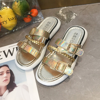 Alkalmi női szandál fém csattal több színben