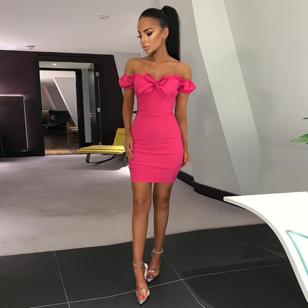 Modern női ruha Karcsúsított ujjú modell több színben