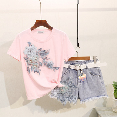 Naprakész női kétrészes szett 3D elemekkel