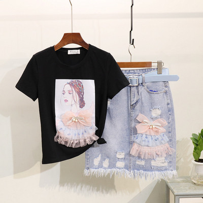 Set de damă de ultimă generație, care include un tricou și o fustă din denim în mai multe culori