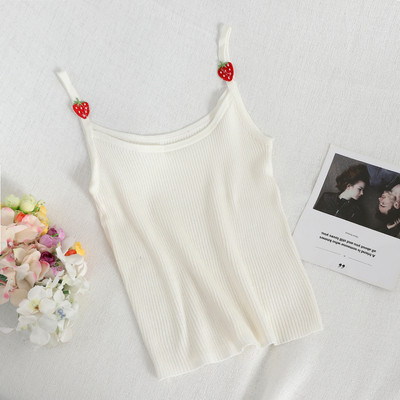 Vékony pántokkal, több színben díszített női lezser felső