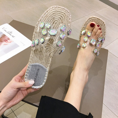Модерни дамски чехли с декоративни камъни в два цвята с равна подметка