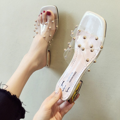 Papuci de dama actuali in trei culori cu ochiuri