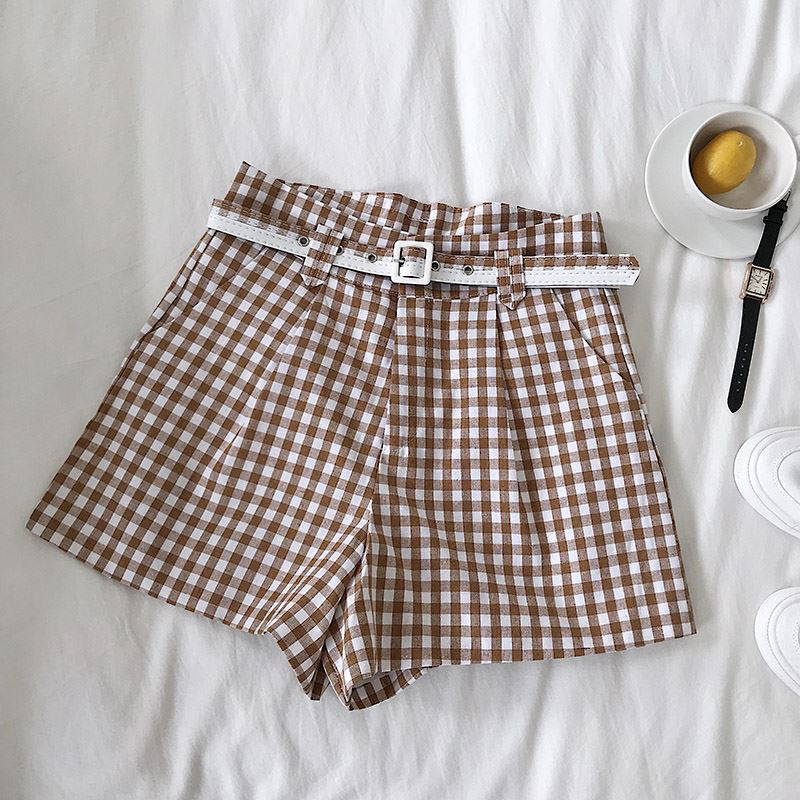 Női kockás rövidnadrág övvel, négy színben