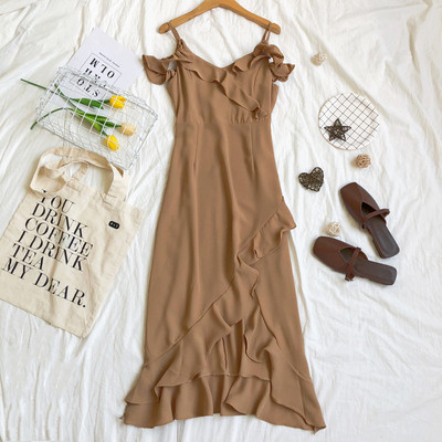 Modern ruha pántokkal több színben