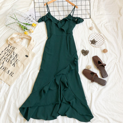 Modern ruha pántokkal több színben