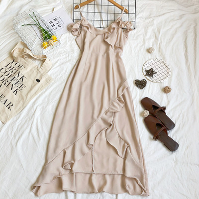 Modern ruha pántokkal több színben