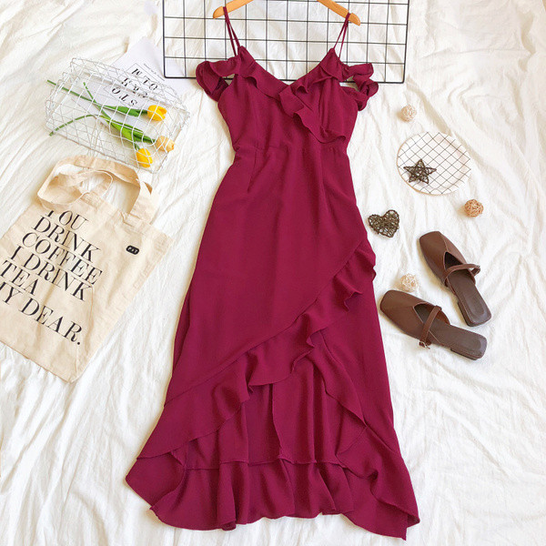 Modern ruha pántokkal több színben