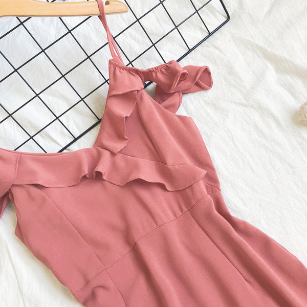 Modern ruha pántokkal több színben