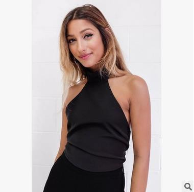 Stílusos női felső fekete-fehér csupasz háttal